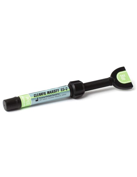 Clearfil Majesty ES-2 Premium Translúcido Jeringa 1,8g.
